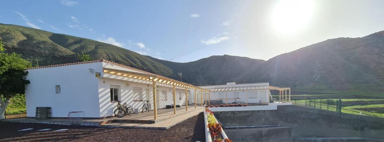 2 Bedroom Apartments Los Cristianos Beach Tenerife Tamaragua Арона Экстерьер фото