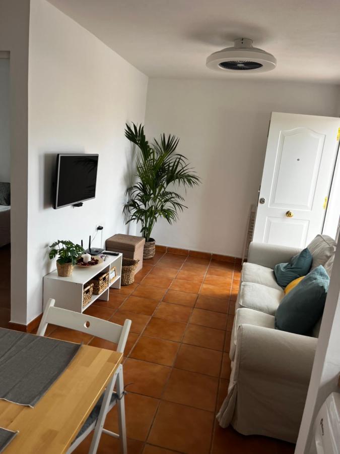 2 Bedroom Apartments Los Cristianos Beach Tenerife Tamaragua Арона Экстерьер фото